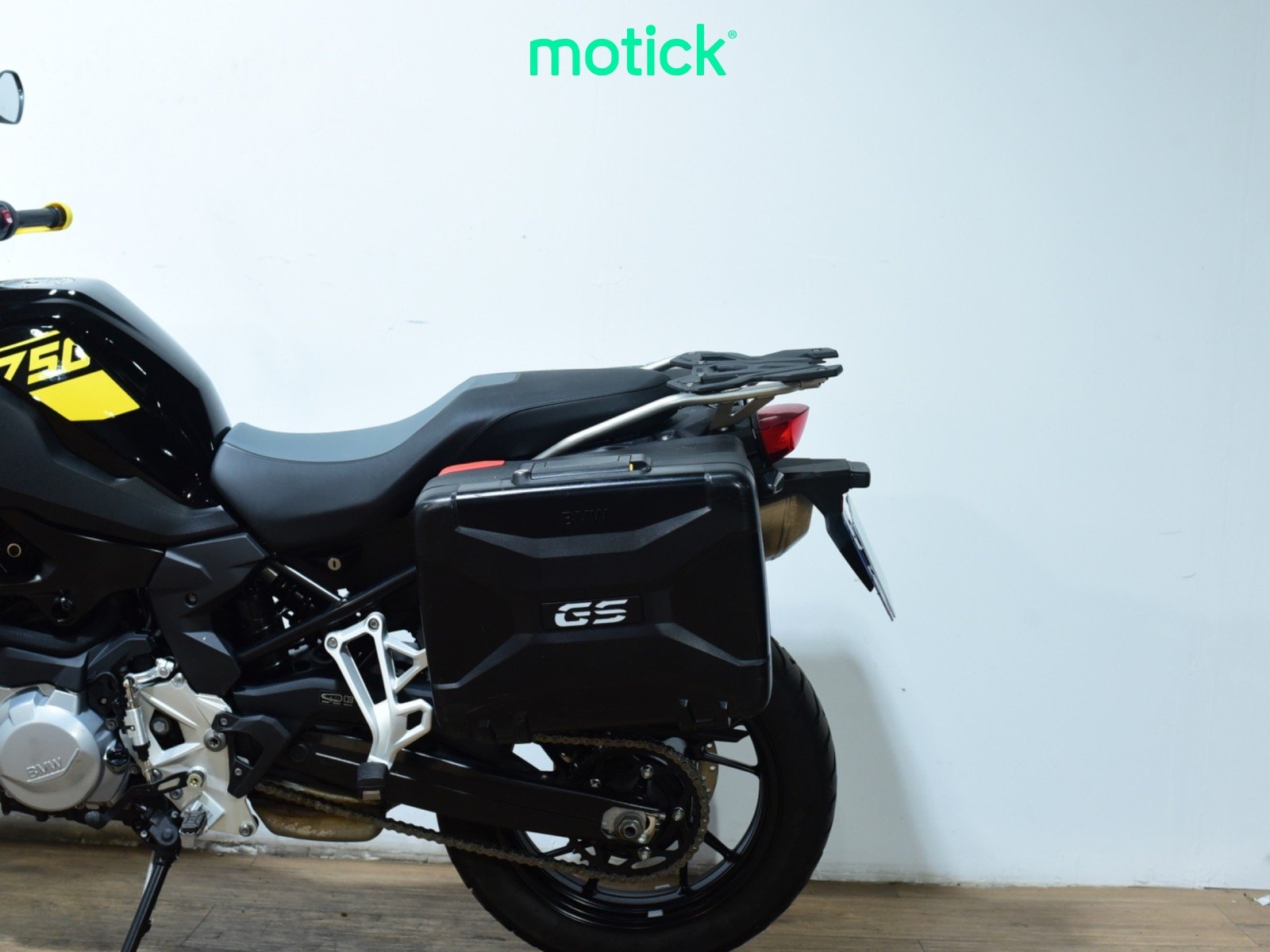BMW F 750 GS (A)(2 MALETAS)