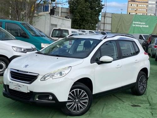 PEUGEOT 2008 Active 1.2 PureTech 110 SS 2015 de segunda mano