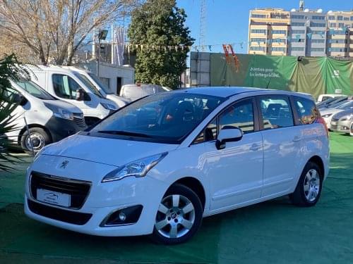 PEUGEOT 5008 2.0 150CV EX SERVICIO PUBLICO 2015 de segunda mano