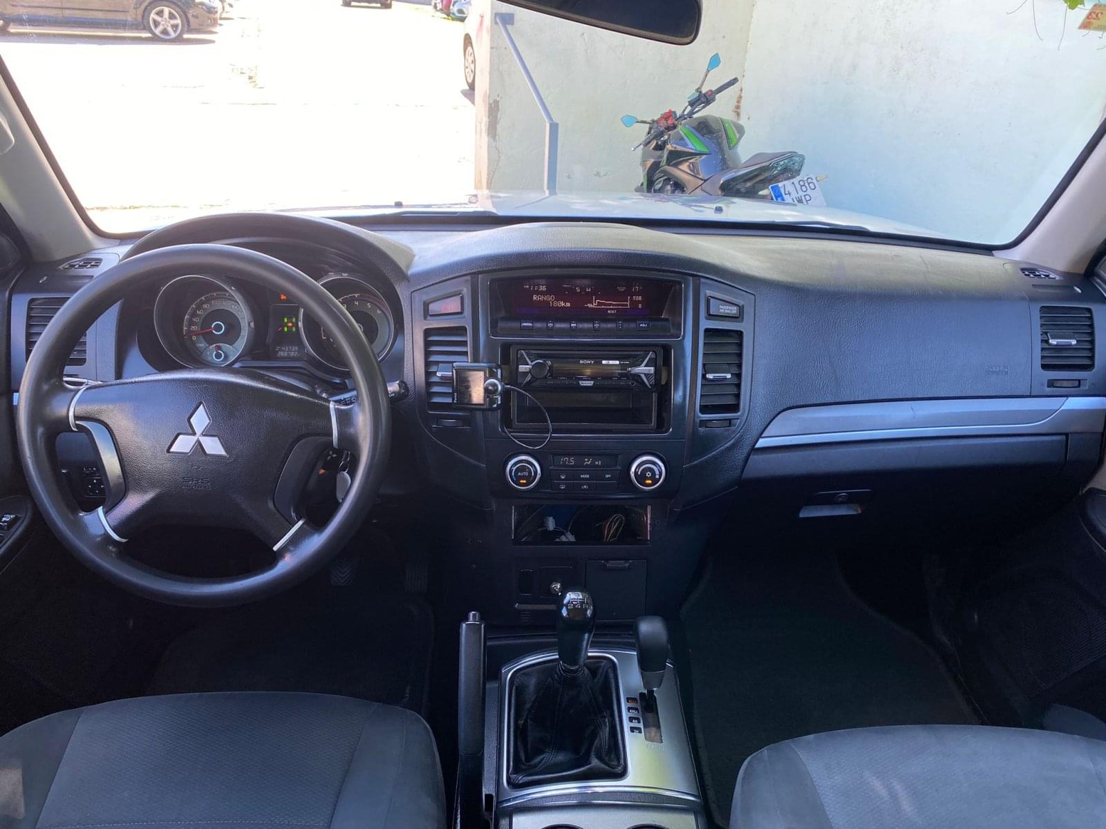 MITSUBISHI MONTERO 200CV3.2 9 