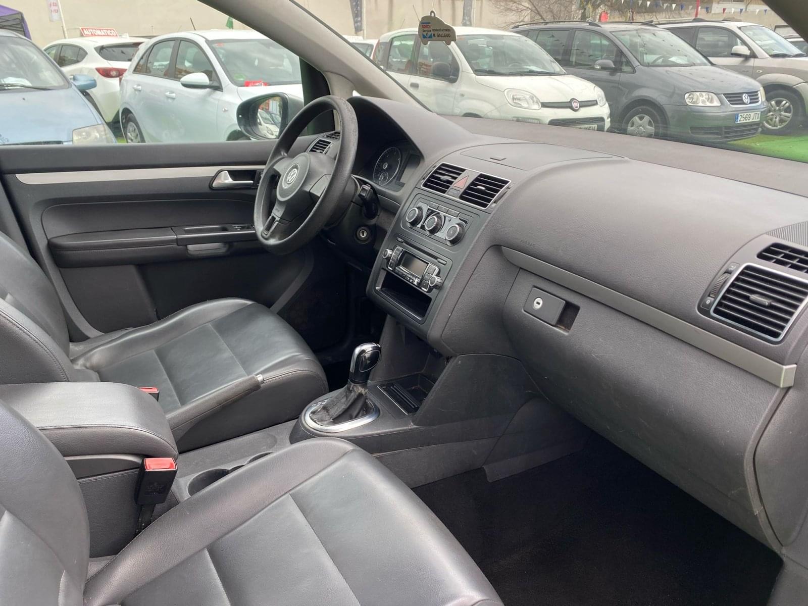 VOLKSWAGEN TOURAN 1.6 105CV 7p 14 