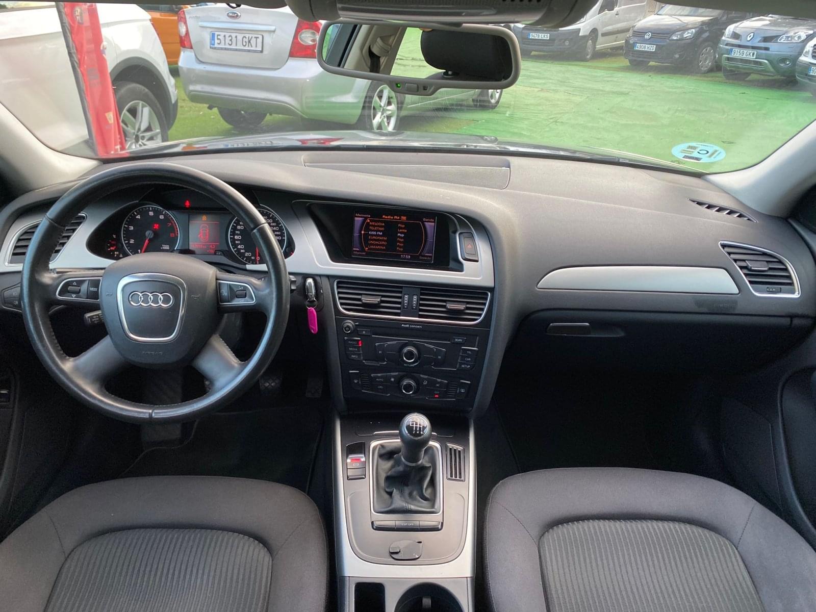 AUDI A4 1.8 120CV 9 