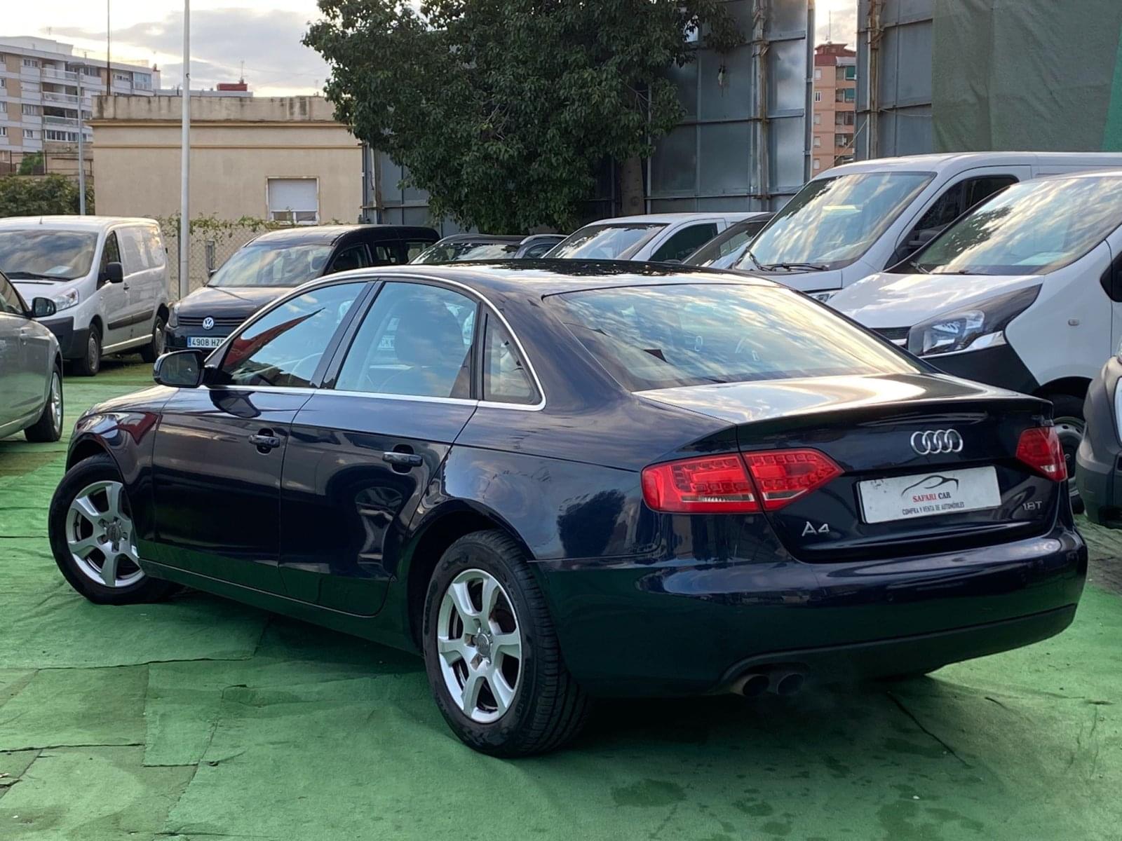 AUDI A4 1.8 120CV 18 