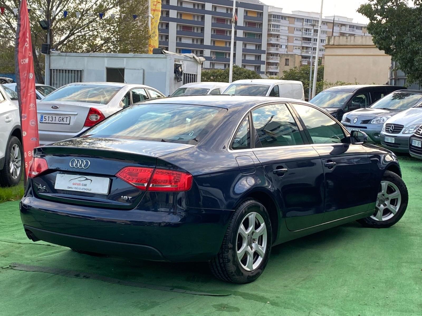 AUDI A4 1.8 120CV 17 