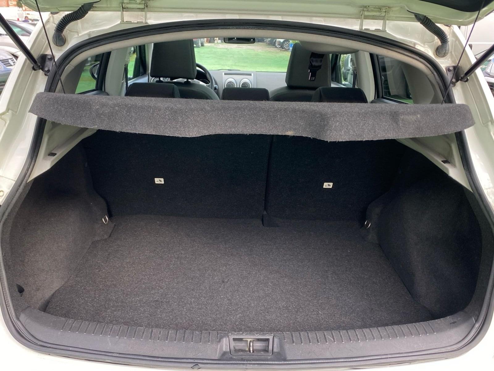 NISSAN QASHQAI 2.0 140CV 23 