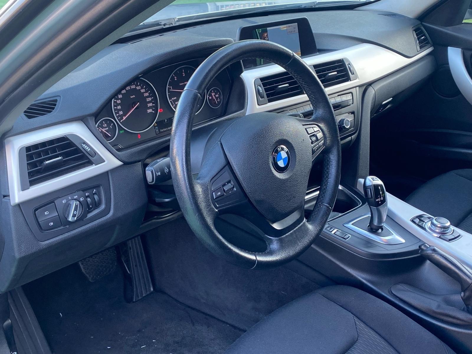 BMW 320D  2.0 184CV 21 