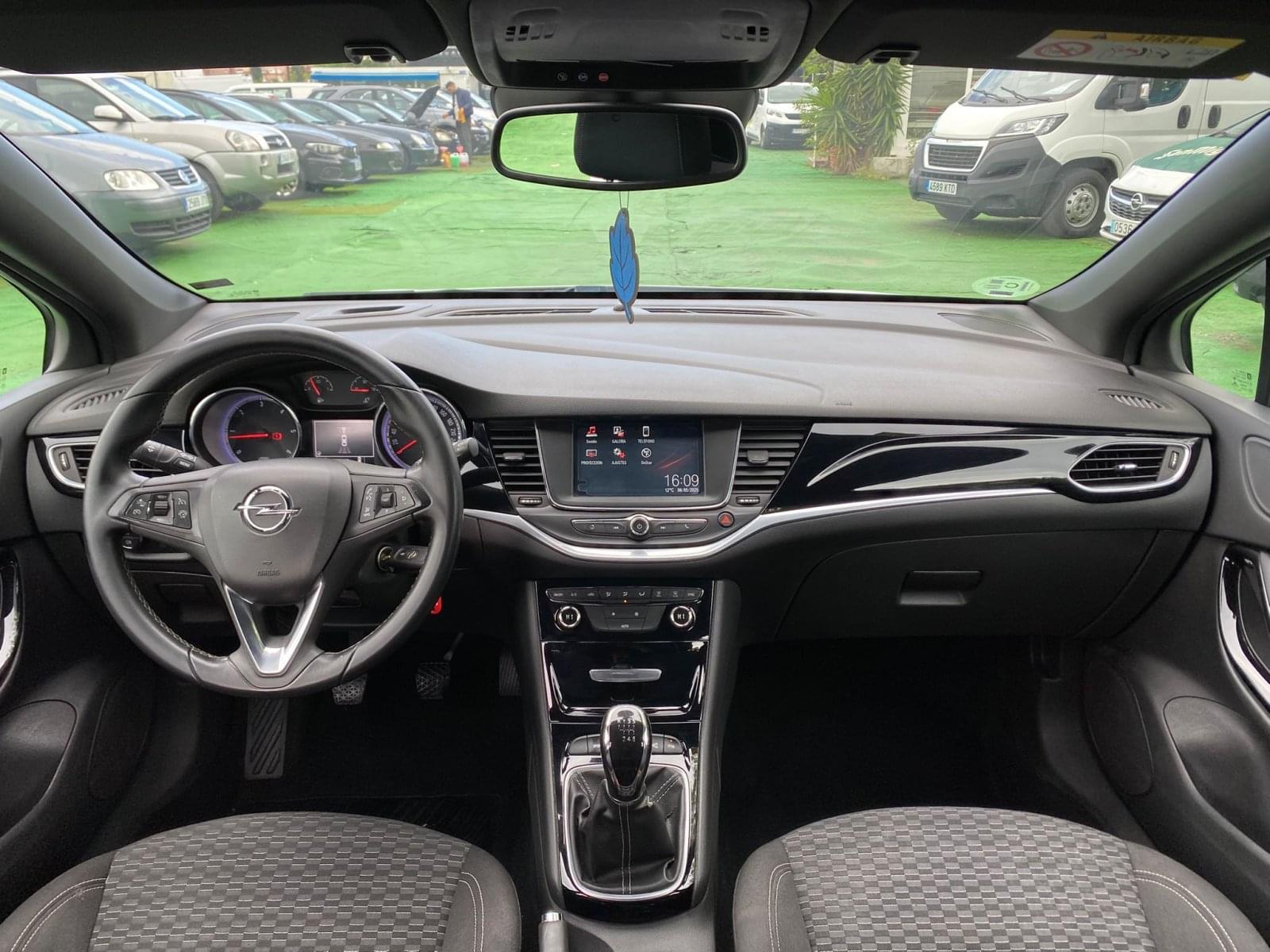 OPEL ASTRA 1.6 CDTi 110 CV Selective 9 