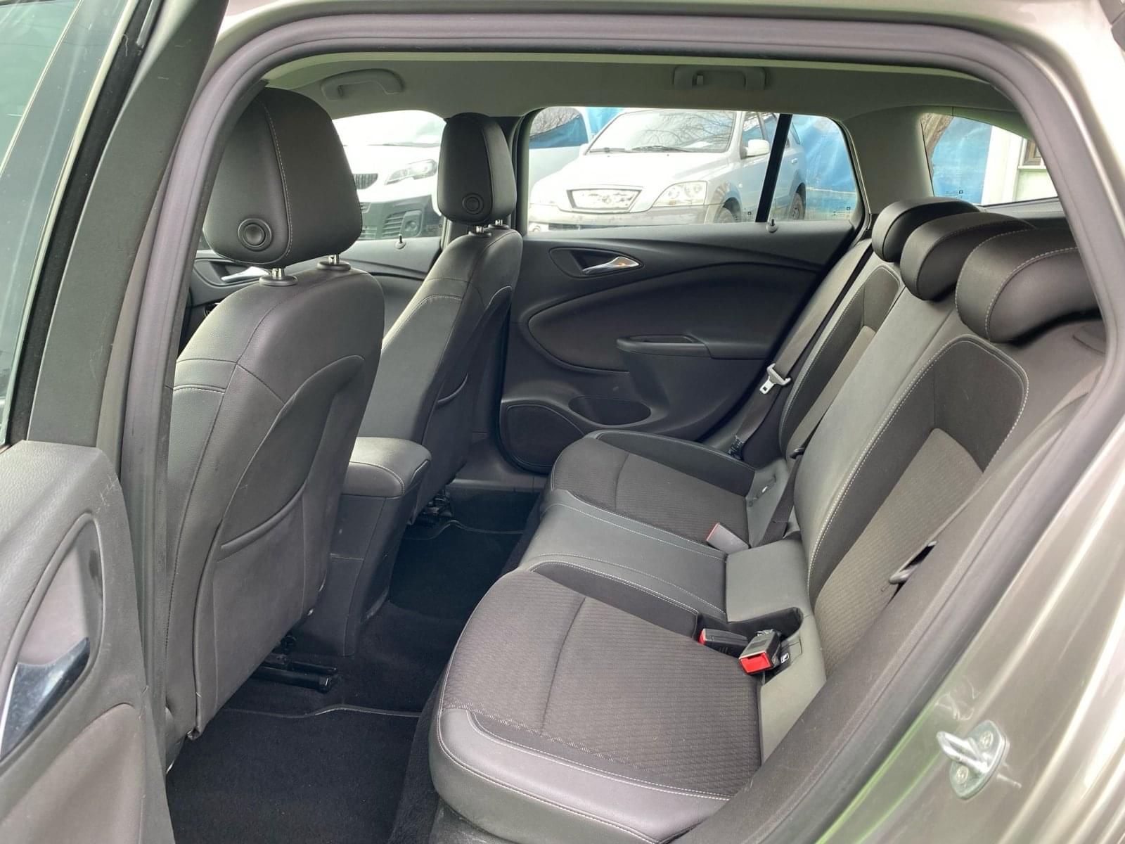 OPEL ASTRA SPORTS TOURER 1.6CDTI 17 