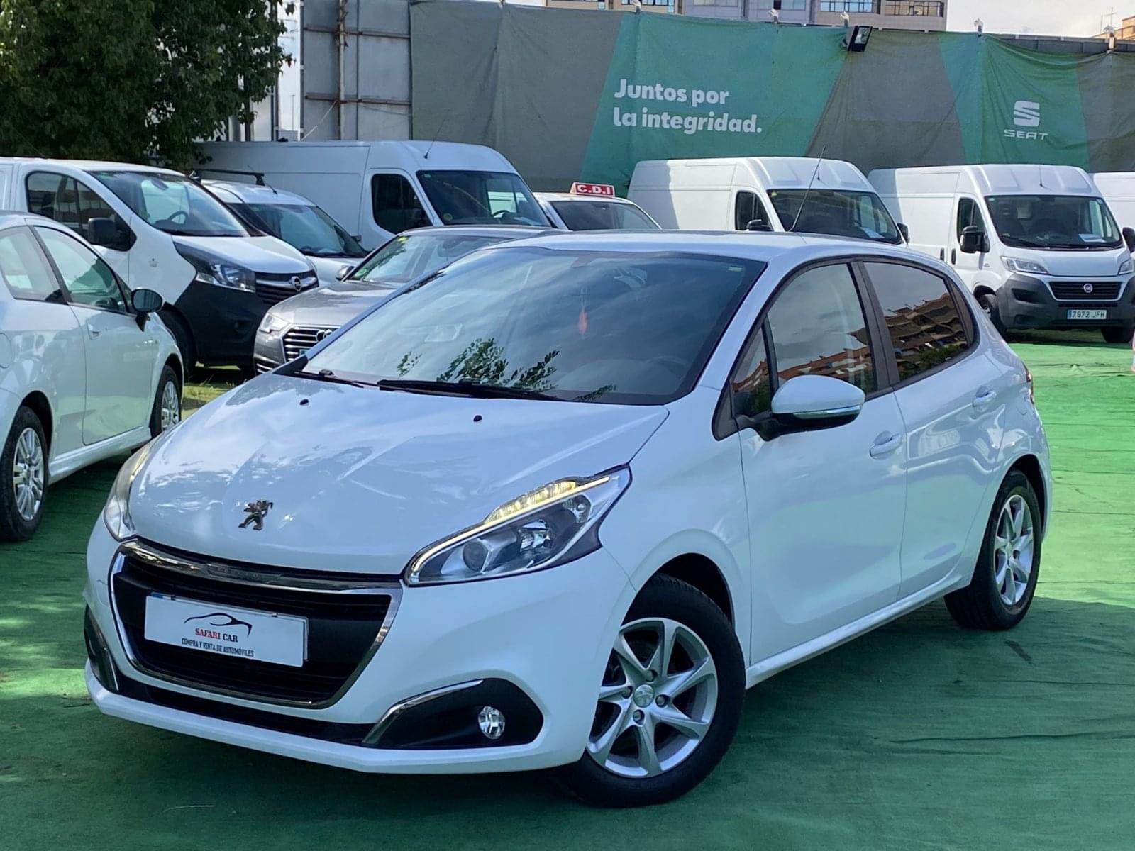 PEUGEOT 208 1.2 82CV 4 