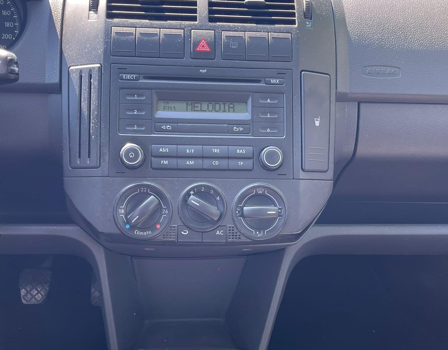 VOLKSWAGEN POLO 1.4 80CV 14 