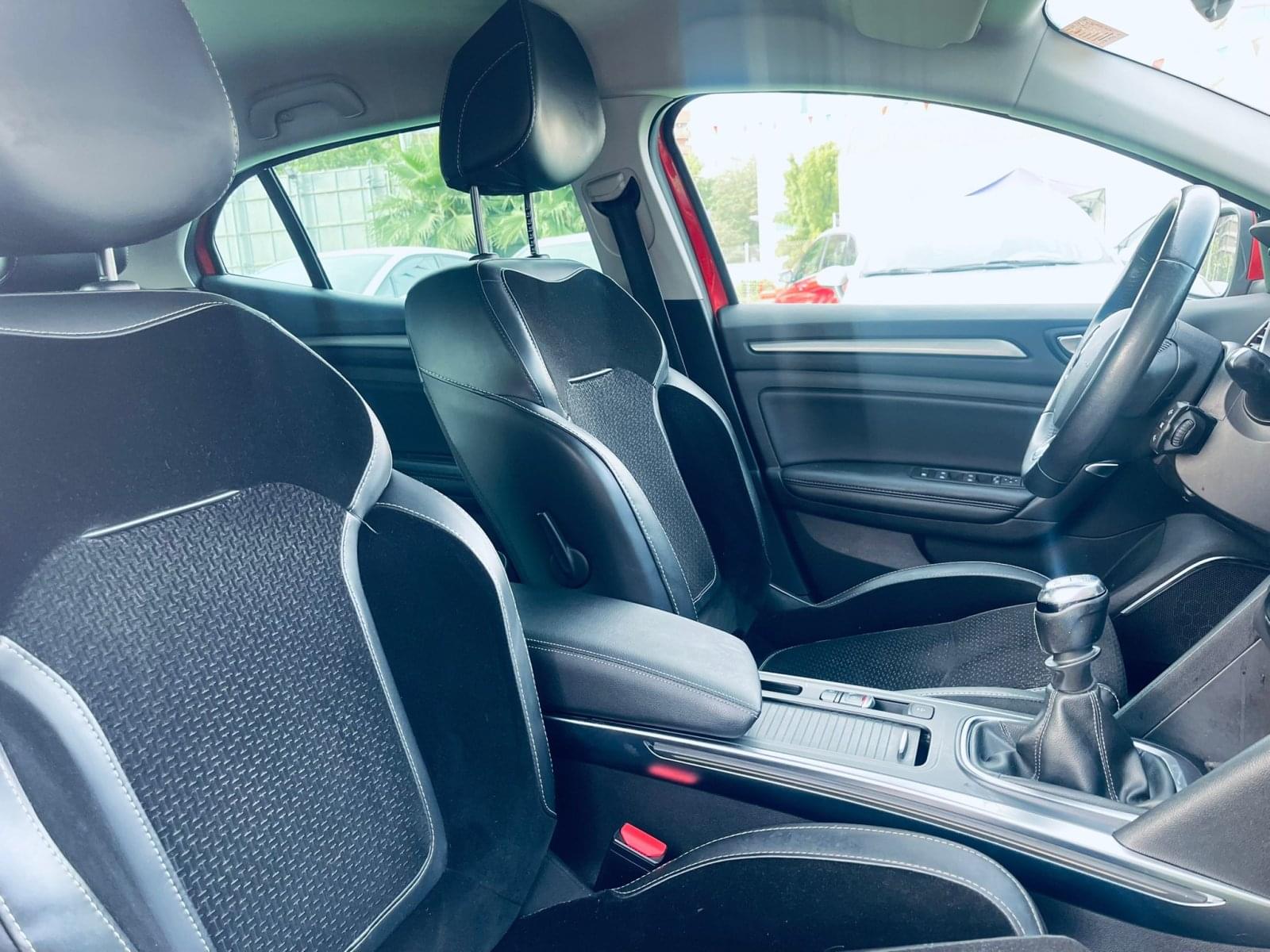 RENAULT MéGANE 1.6 130CV 18 