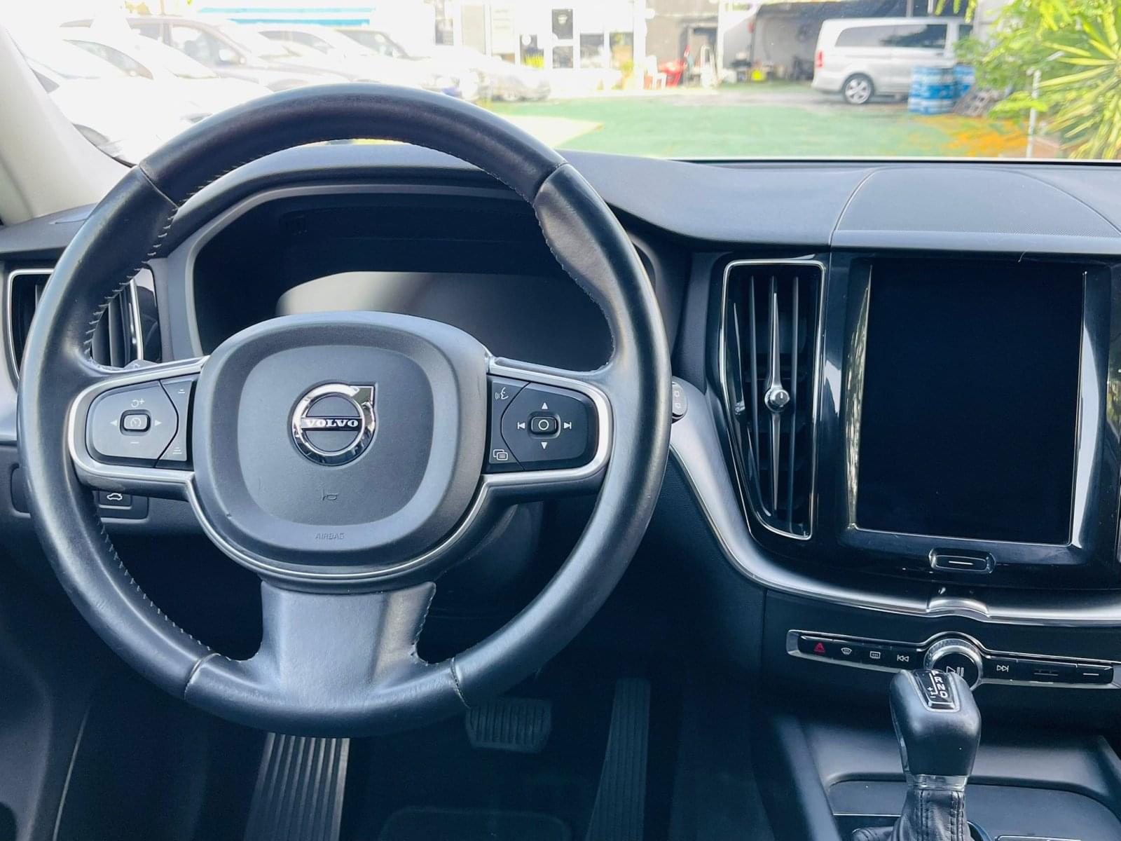 VOLVO XC60 2.0 190CV 9 
