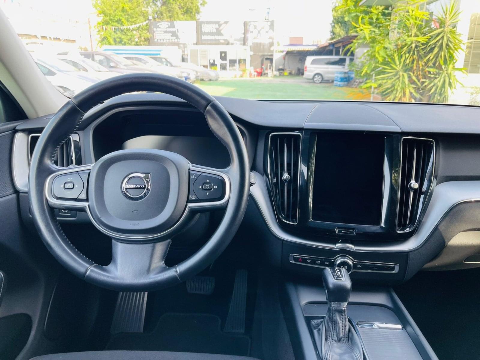 VOLVO XC60 2.0 190CV 11 