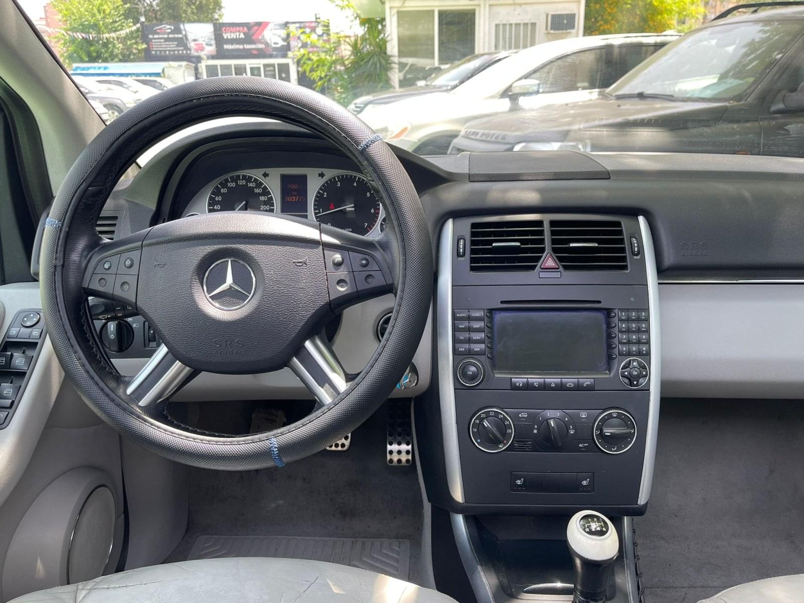 MERCEDES B 200 TURBO 17 