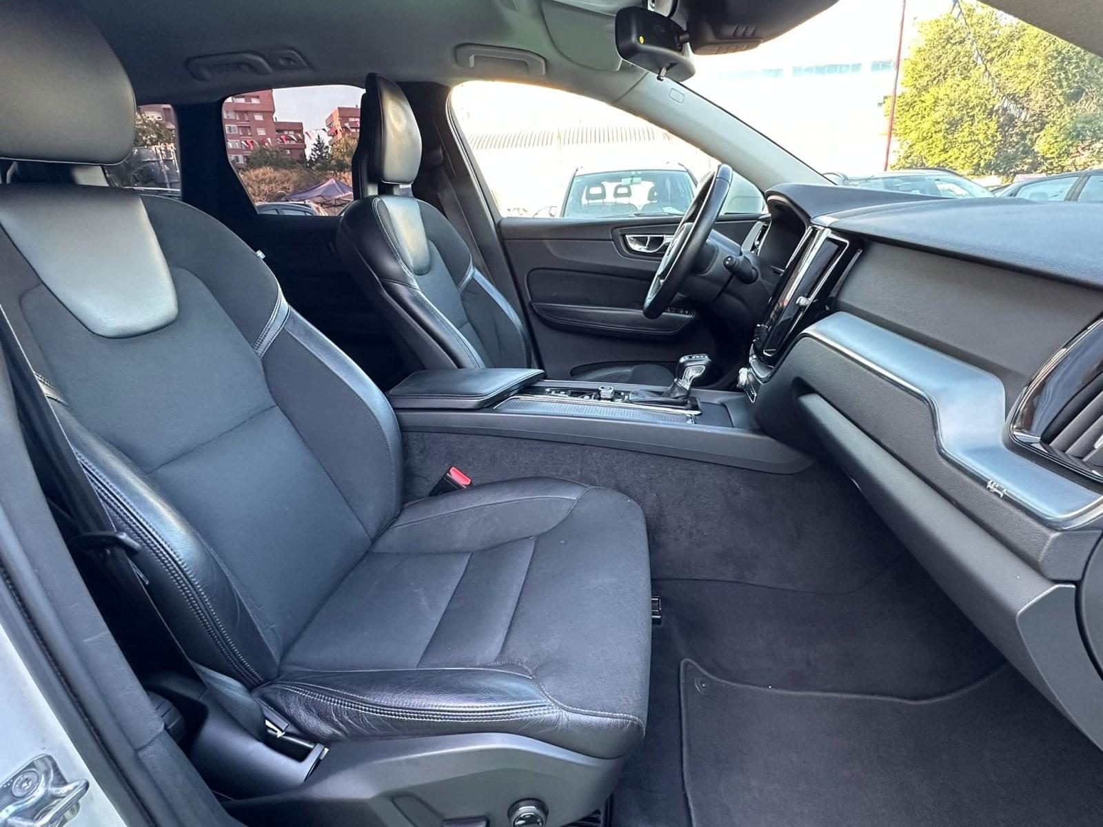 VOLVO XC60 II DA AWD 6 