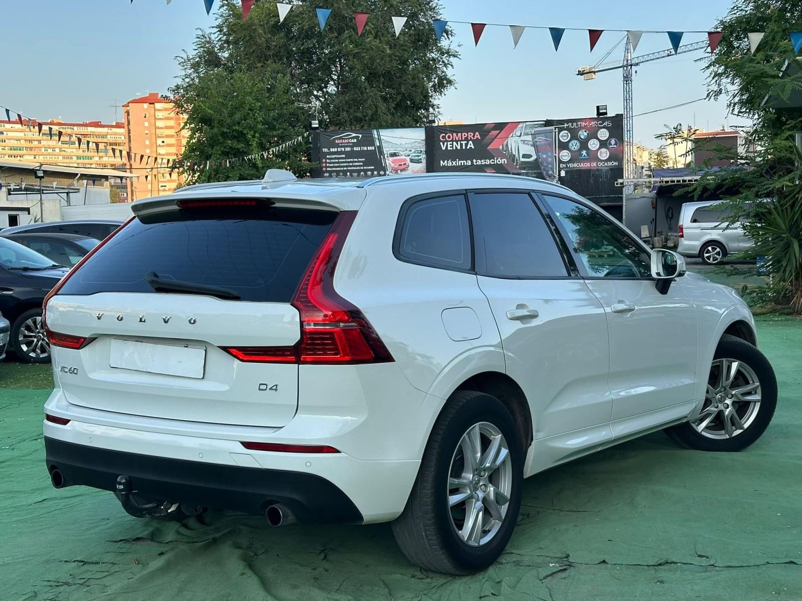 VOLVO XC60 II DA AWD 14 