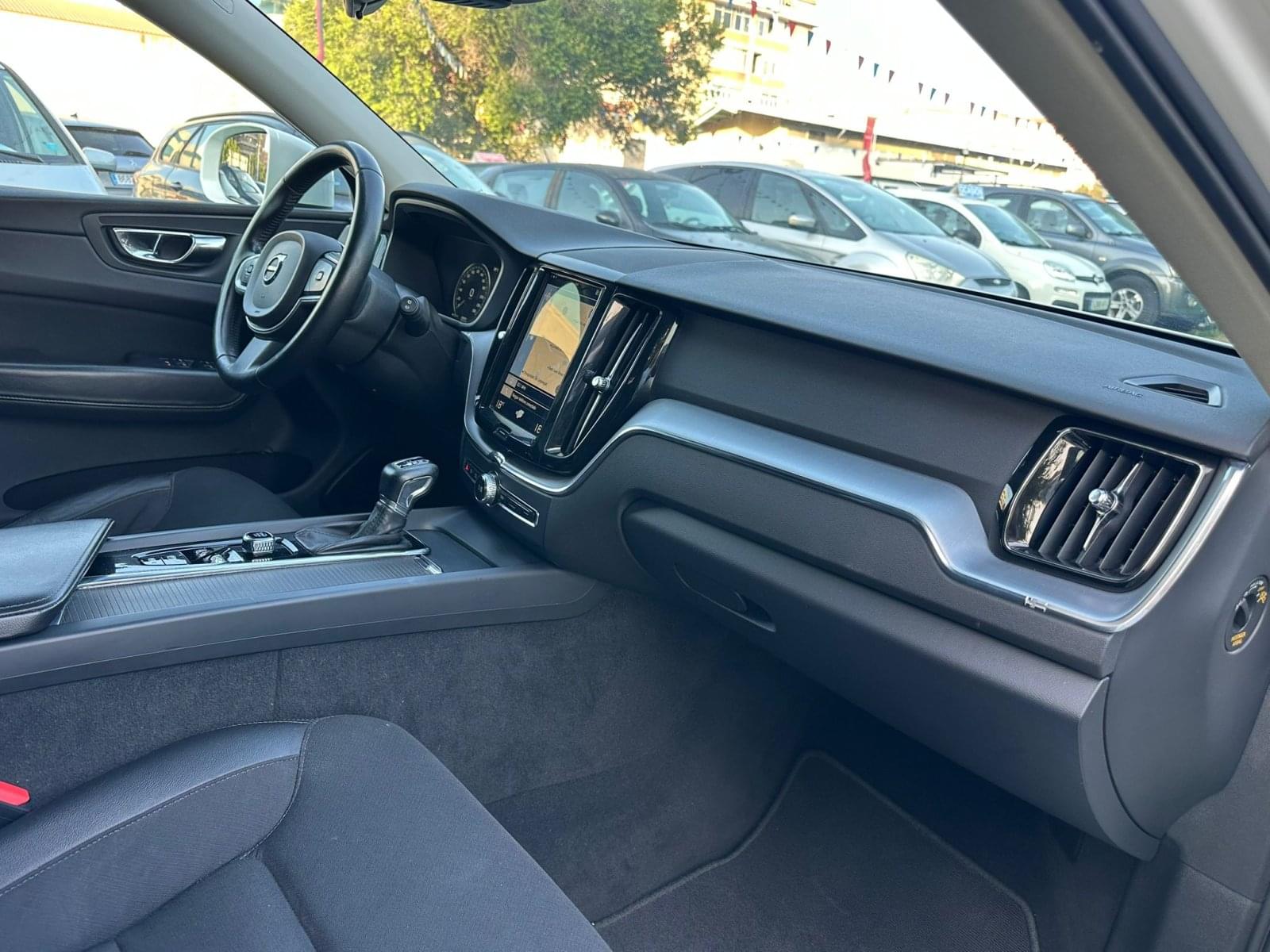 VOLVO XC60 II DA AWD 10 