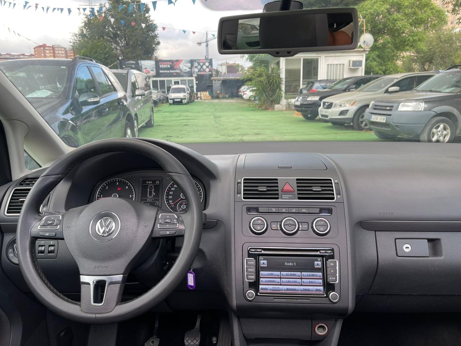 VOLKSWAGEN TOURAN 2.0 140CV 17 