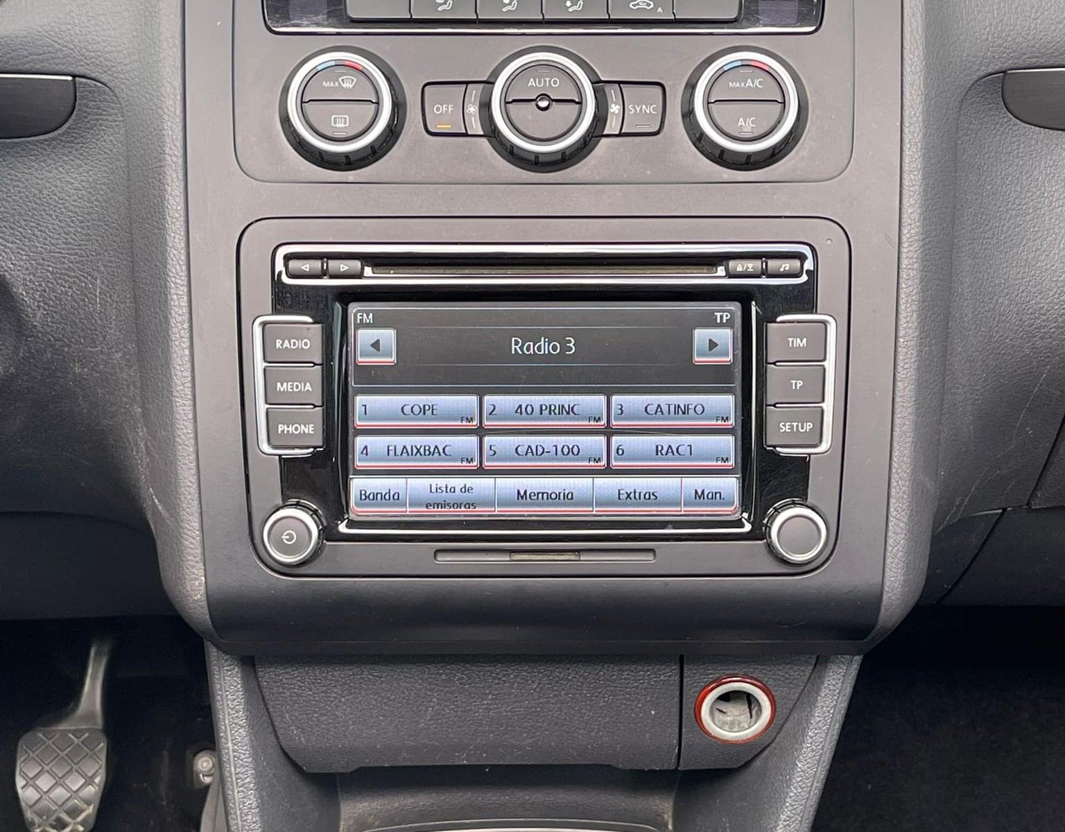 VOLKSWAGEN TOURAN 2.0 140CV 18 