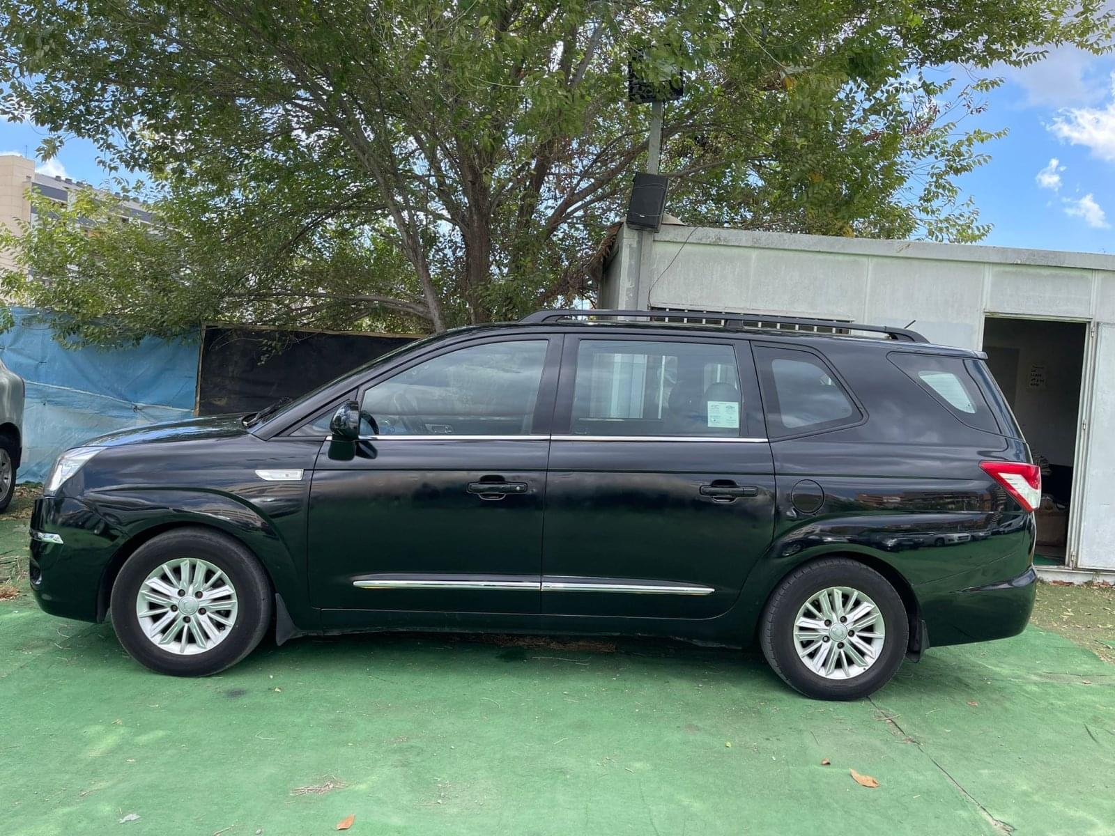 SSANGYONG RODIUS 2.2 178CV 6 
