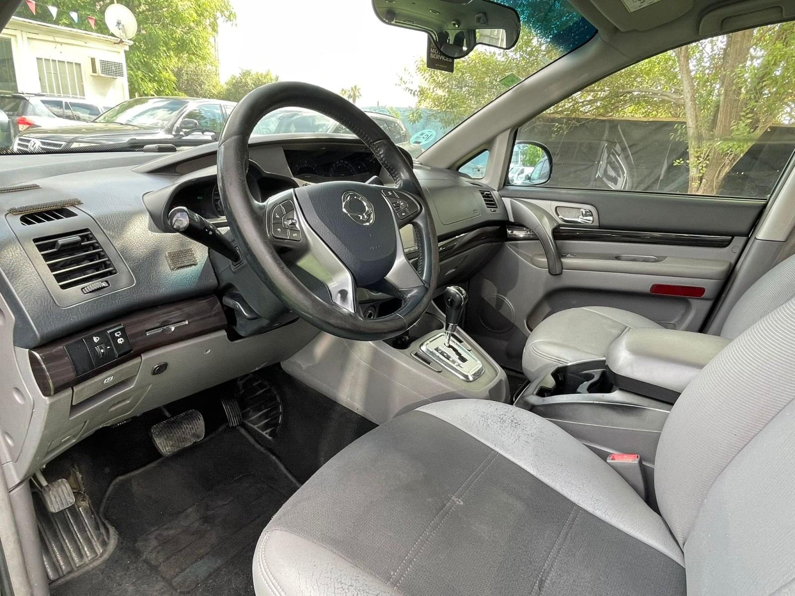 SSANGYONG RODIUS 2.2 178CV 8 