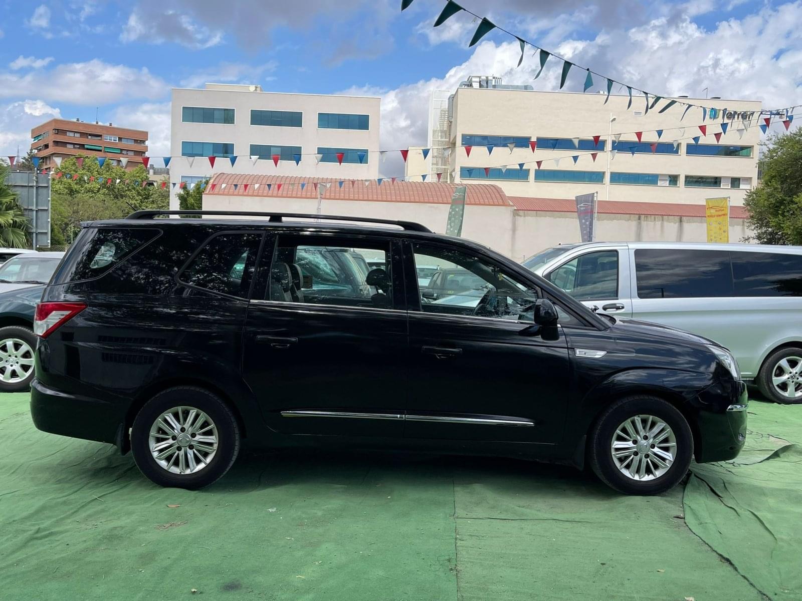 SSANGYONG RODIUS 2.2 178CV 5 