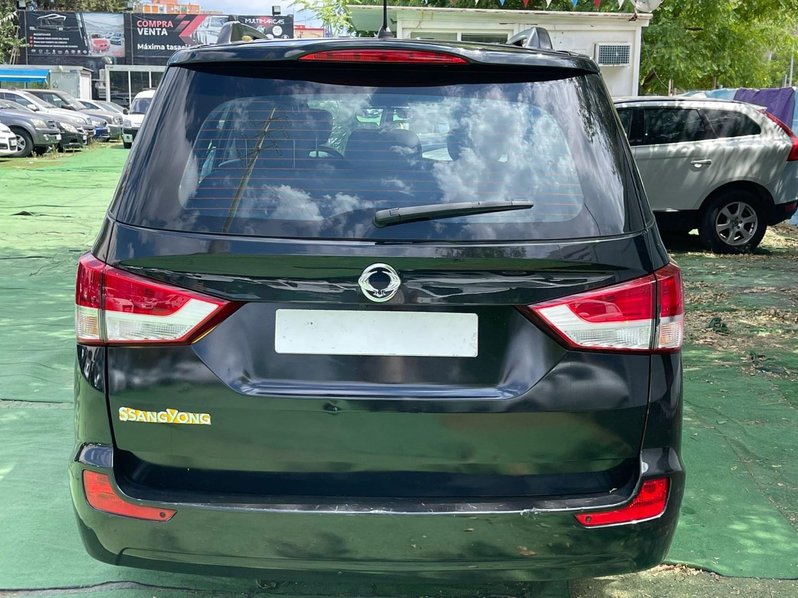 SSANGYONG RODIUS 2.2 178CV 25 