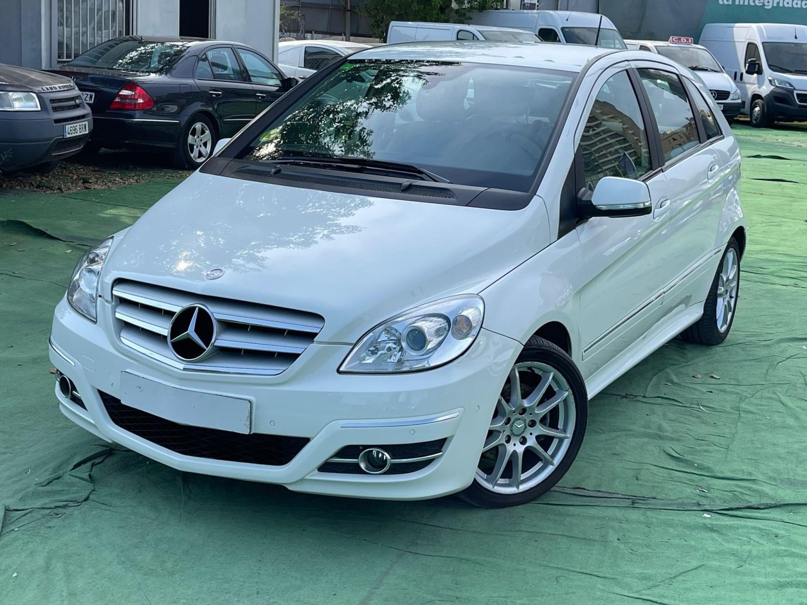 MERCEDES CLASE B 2.0 109CV 4 