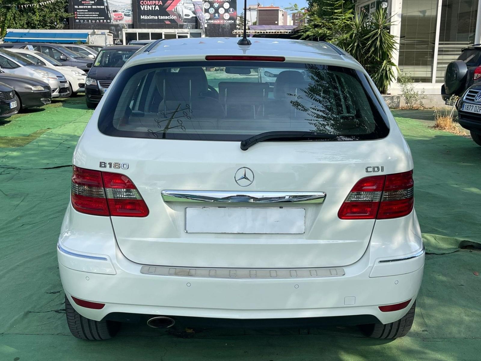 MERCEDES CLASE B 2.0 109CV 22 