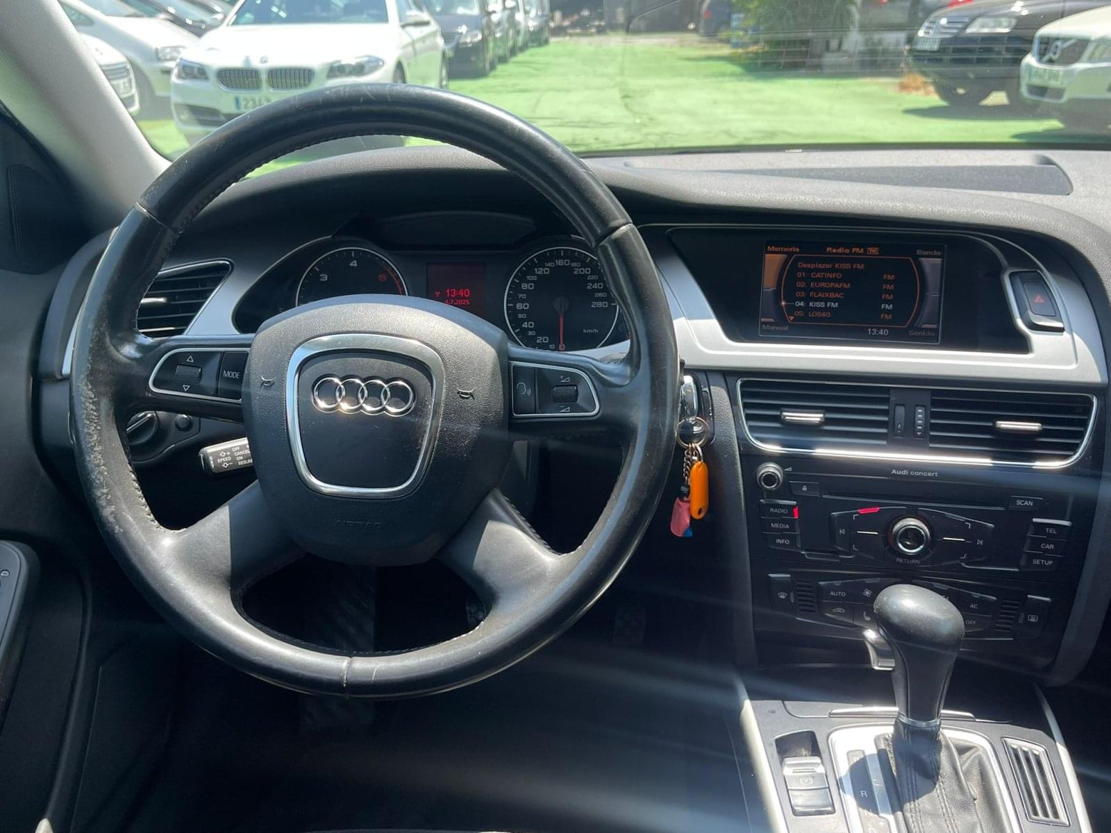 AUDI A4 2.0 143CV 14 