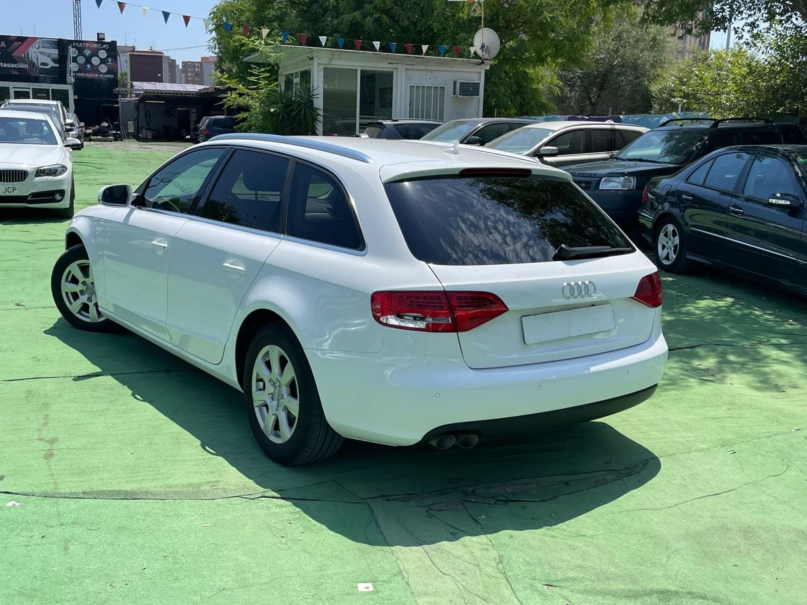 AUDI A4 2.0 143CV 20 