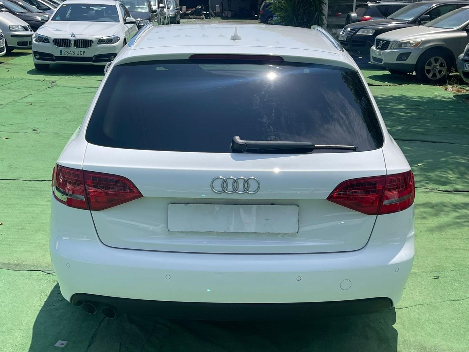 AUDI A4 2.0 143CV 22 