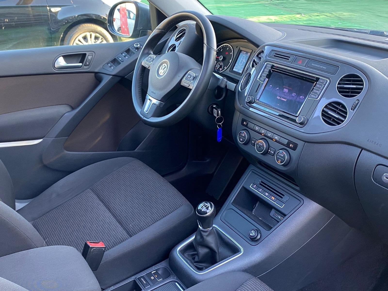 VOLKSWAGEN TIGUAN 2.0 TDI BMT T1 4X2 9 