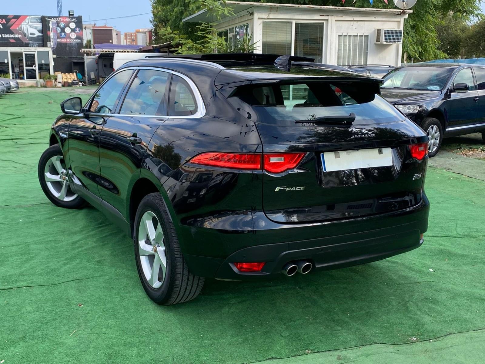 JAGUAR F-PACE 2.0 180CV 27 