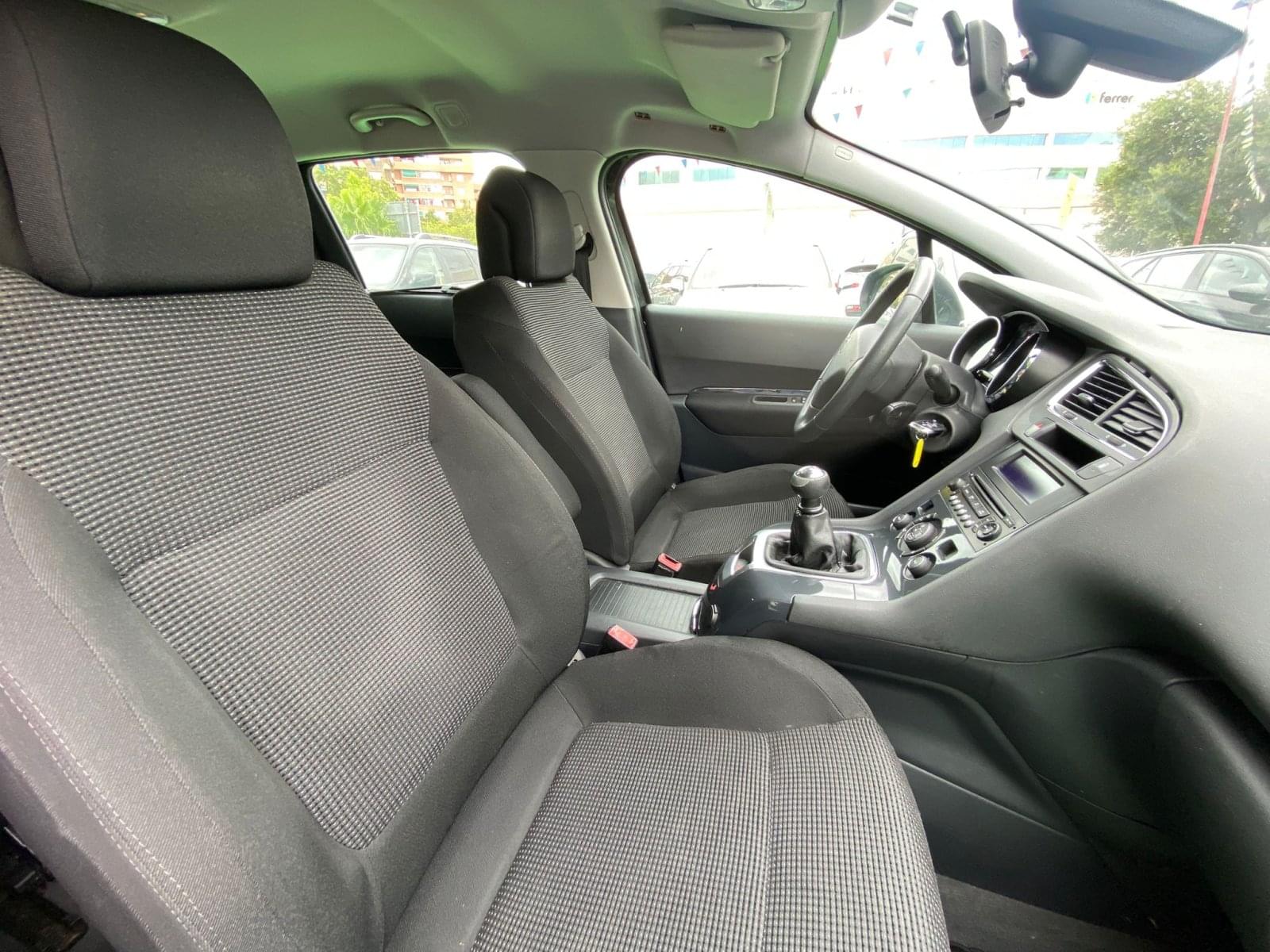 PEUGEOT 5008 1.6 156CV 15 