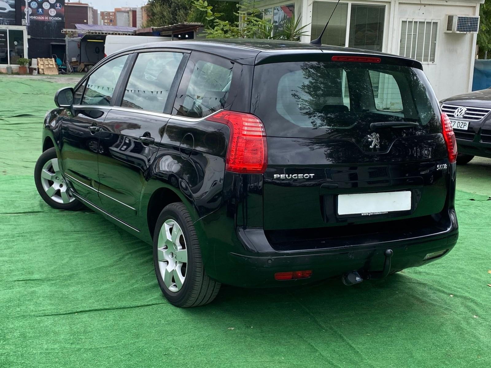 PEUGEOT 5008 1.6 156CV 19 