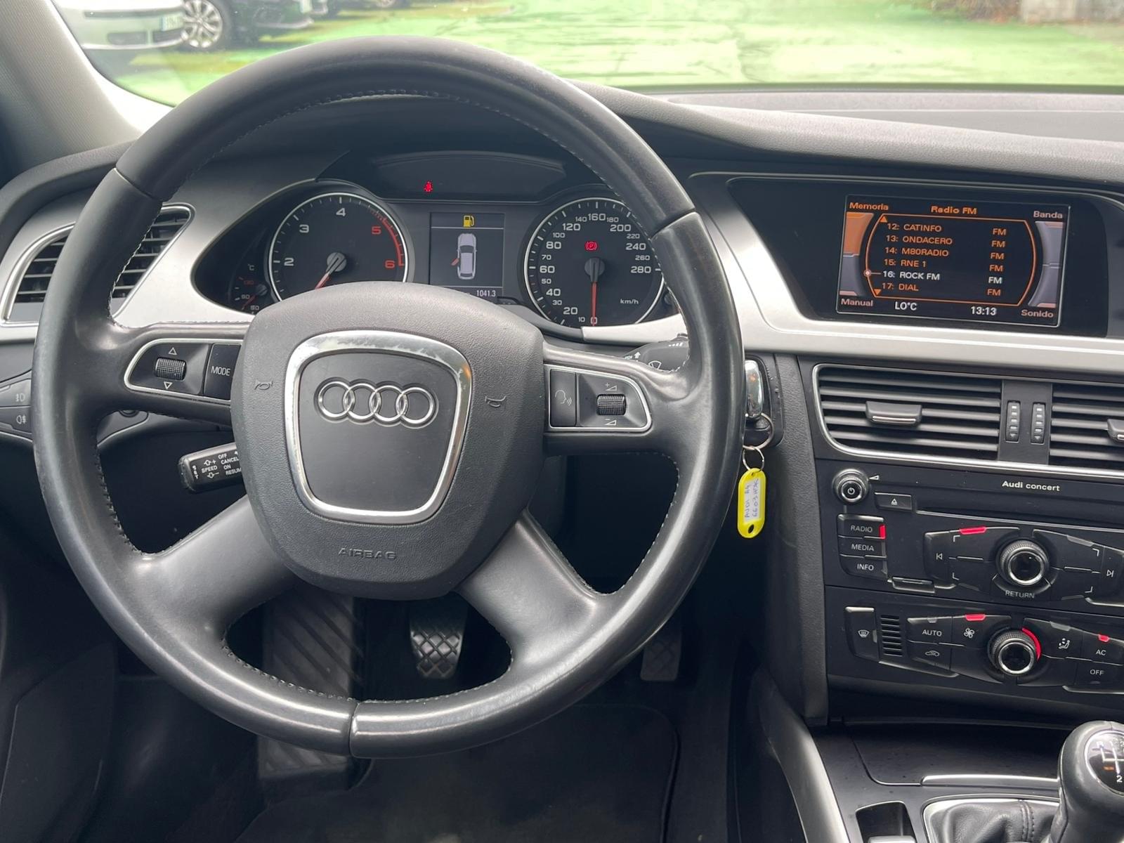 AUDI A4 2.0 136CV 10 