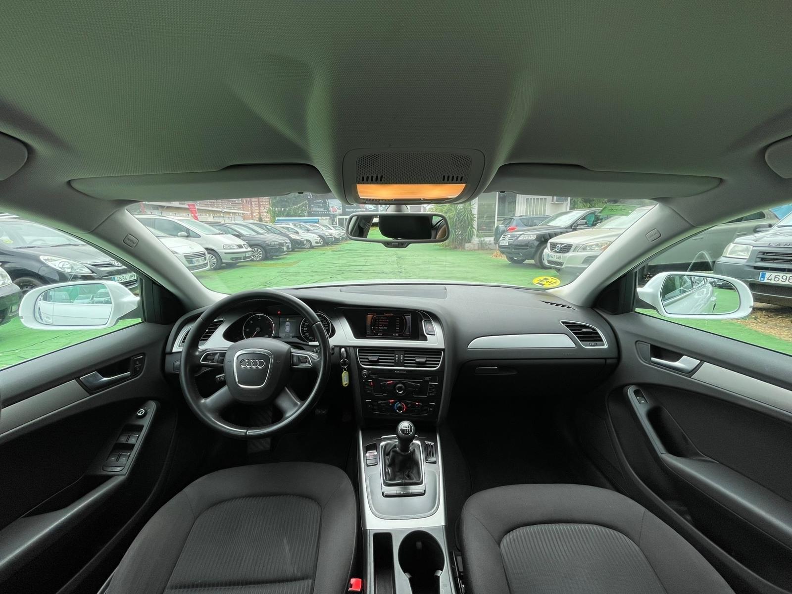 AUDI A4 2.0 136CV 15 
