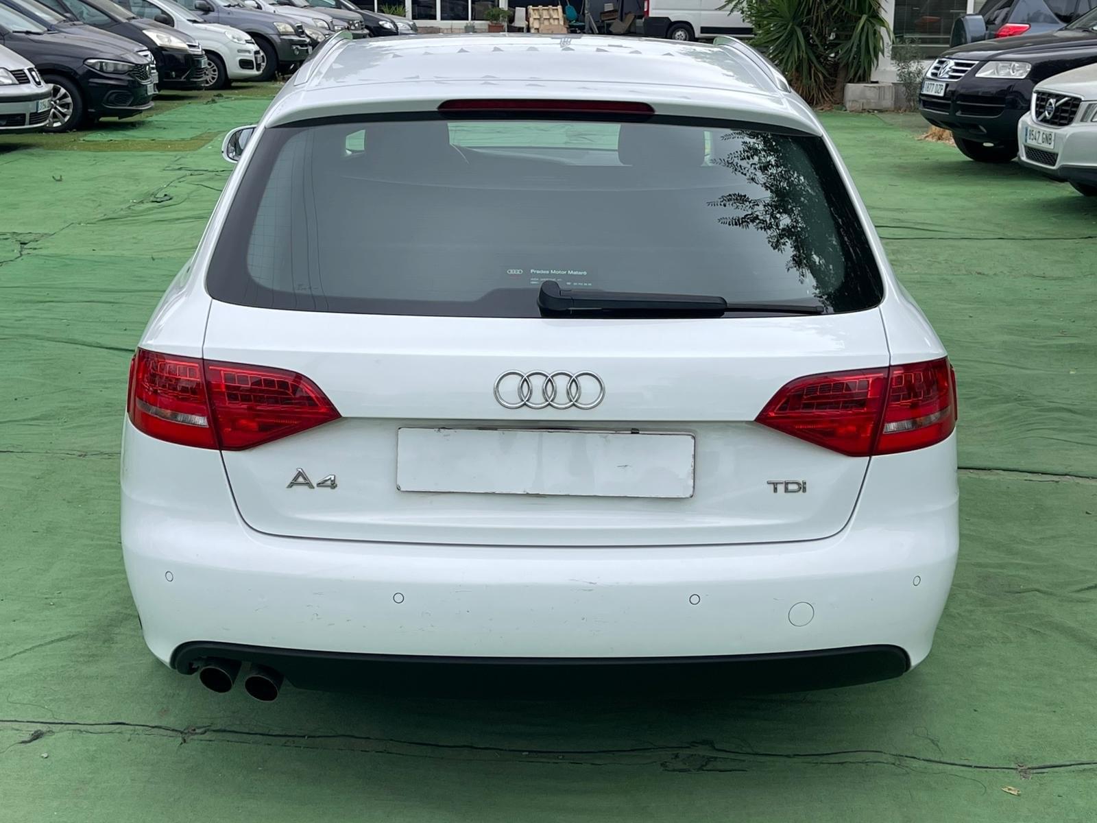 AUDI A4 2.0 136CV 21 