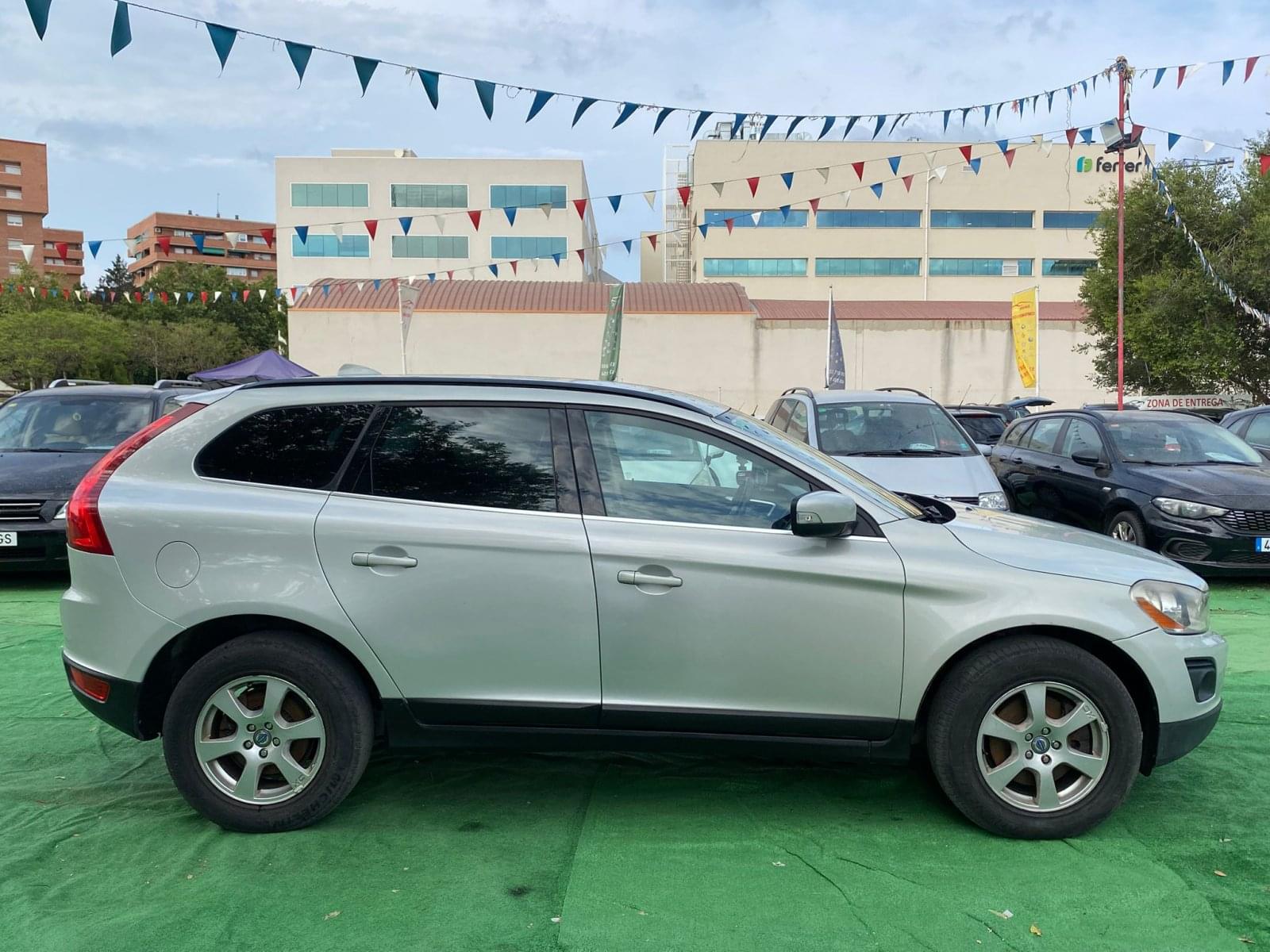VOLVO XC60 2.4 205CV AWD KINETIC AUTO 5 