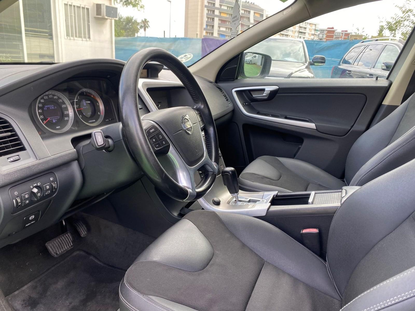 VOLVO XC60 2.4 205CV AWD KINETIC AUTO 9 