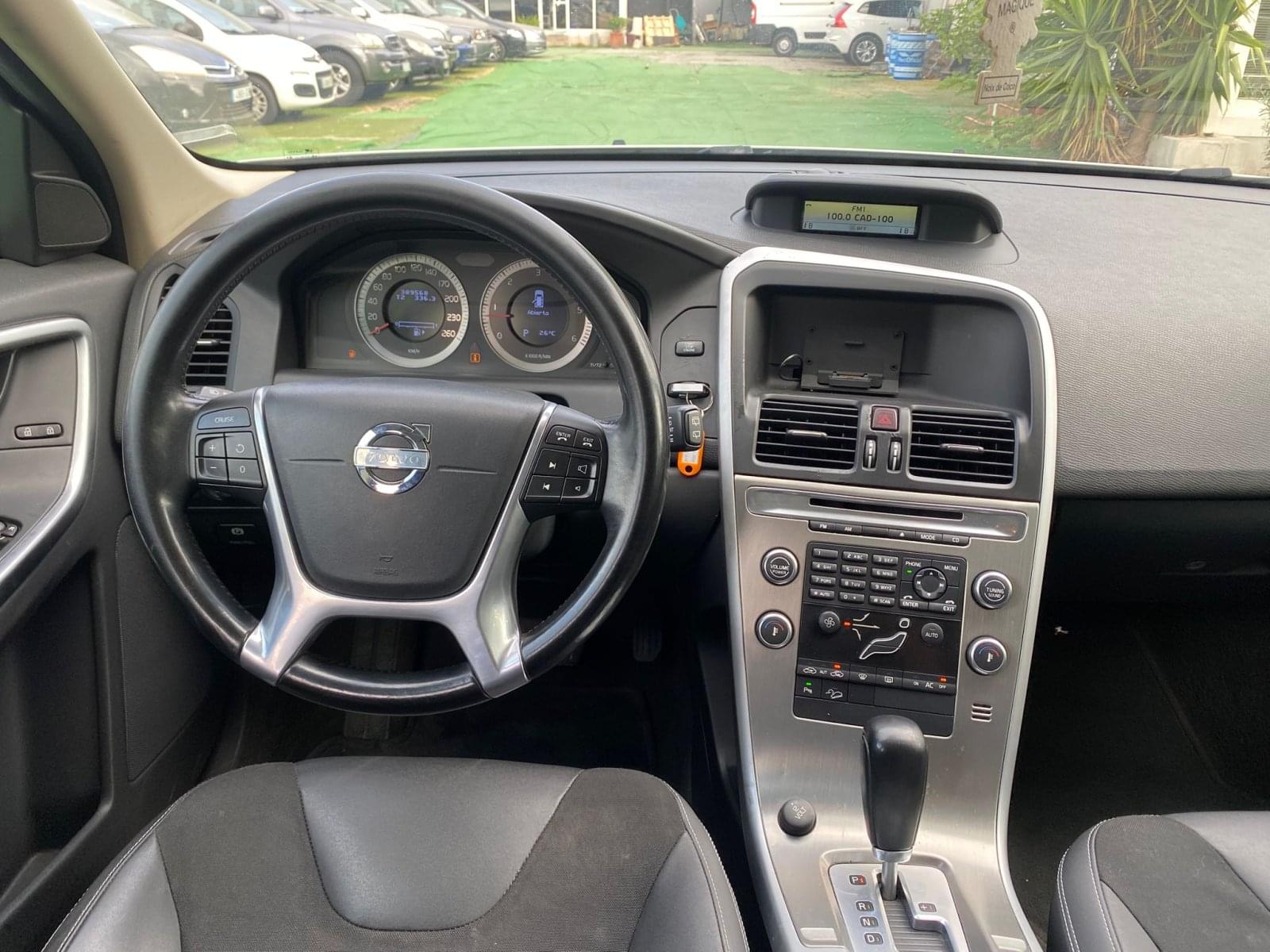 VOLVO XC60 2.4 205CV AWD KINETIC AUTO 12 