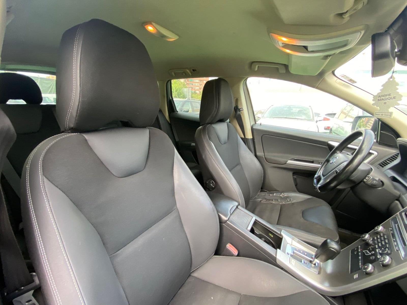 VOLVO XC60 2.4 205CV AWD KINETIC AUTO 14 