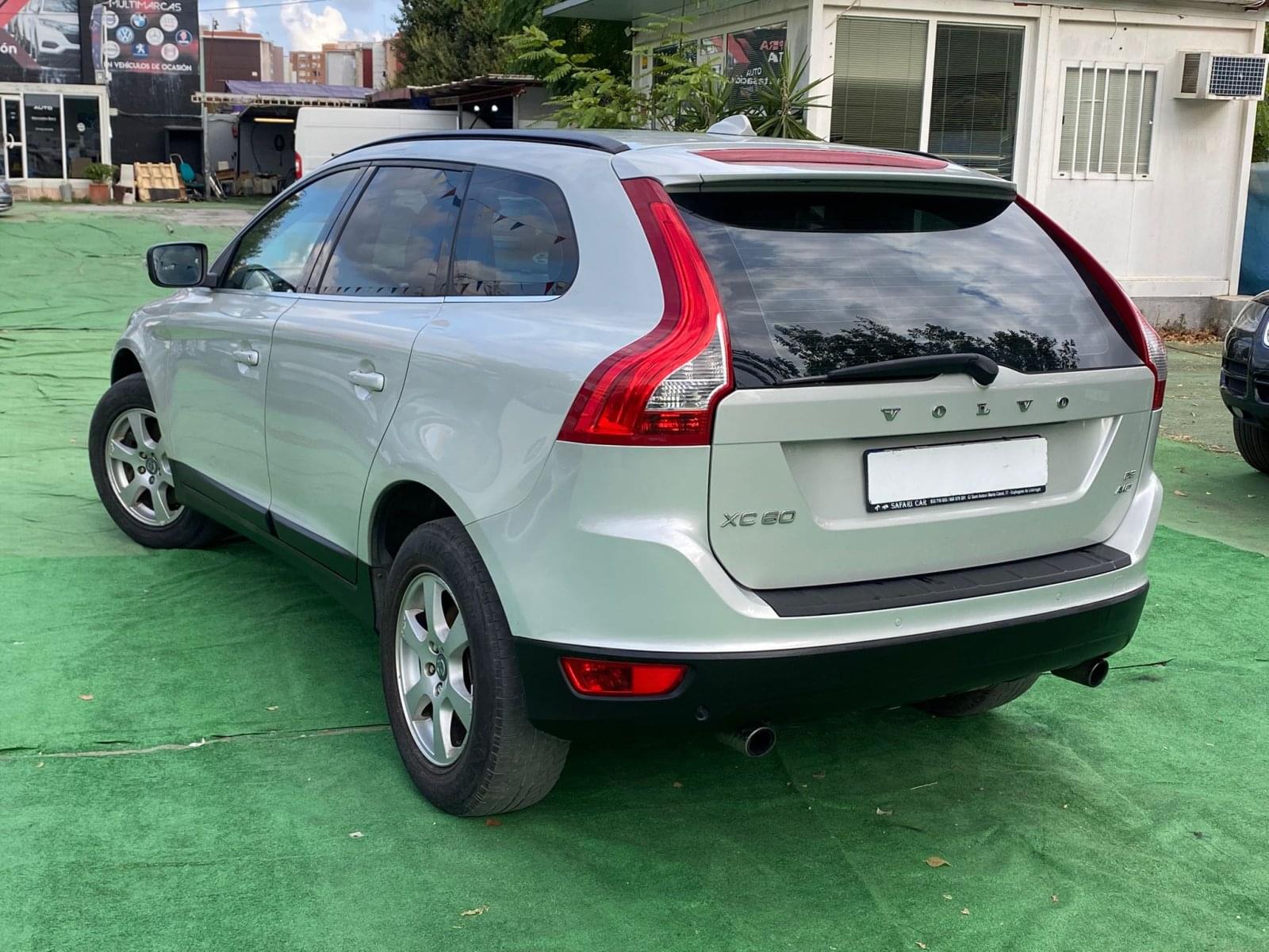 VOLVO XC60 2.4 205CV AWD KINETIC AUTO 20 