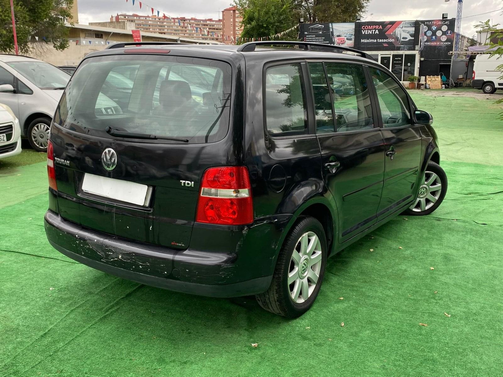 VOLKSWAGEN TOURAN 1.9 105CV 17 