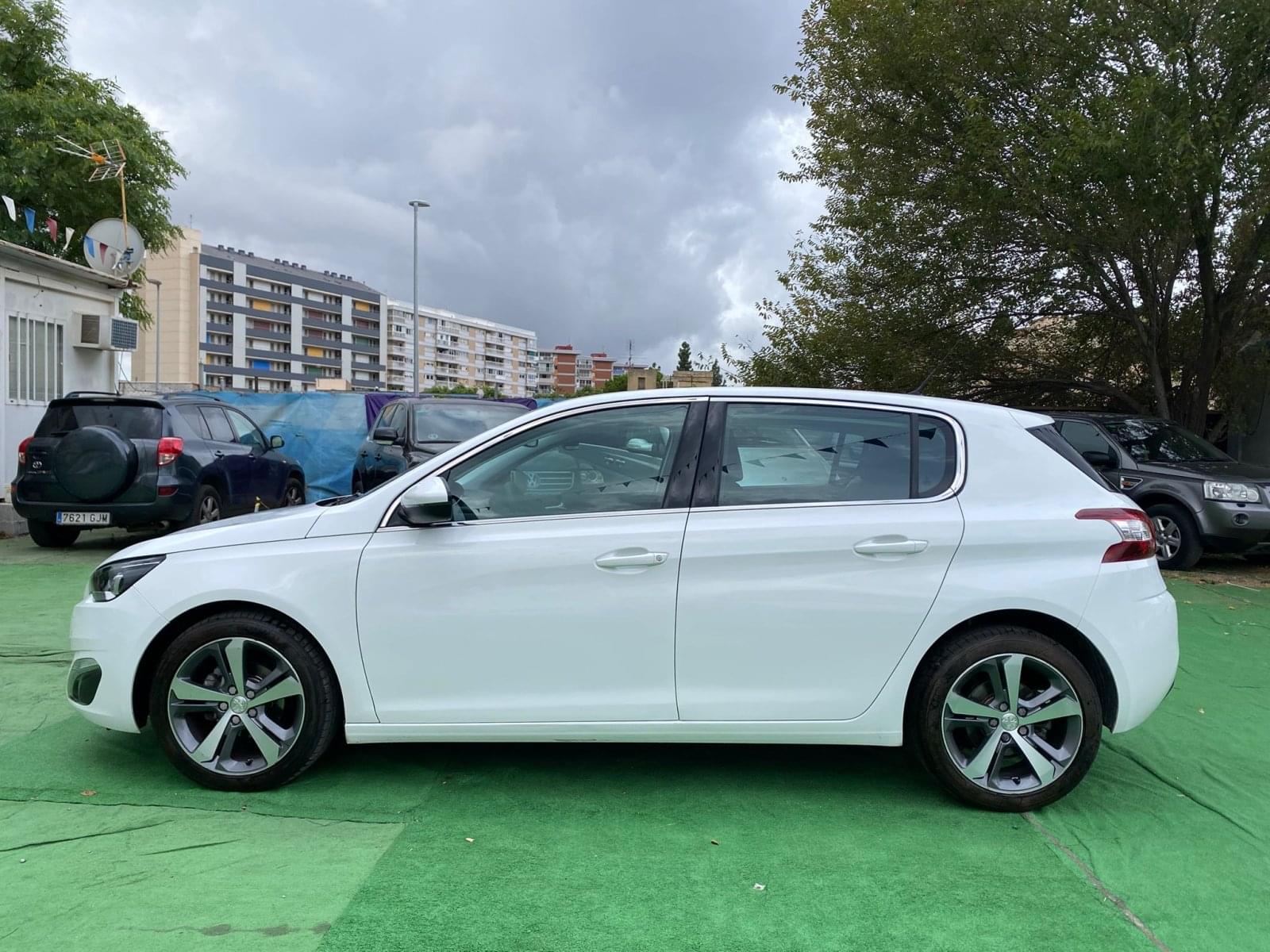 PEUGEOT 308 1.2 110CV 6 