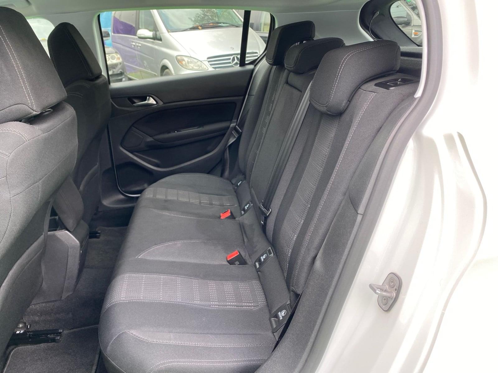 PEUGEOT 308 1.2 110CV 17 