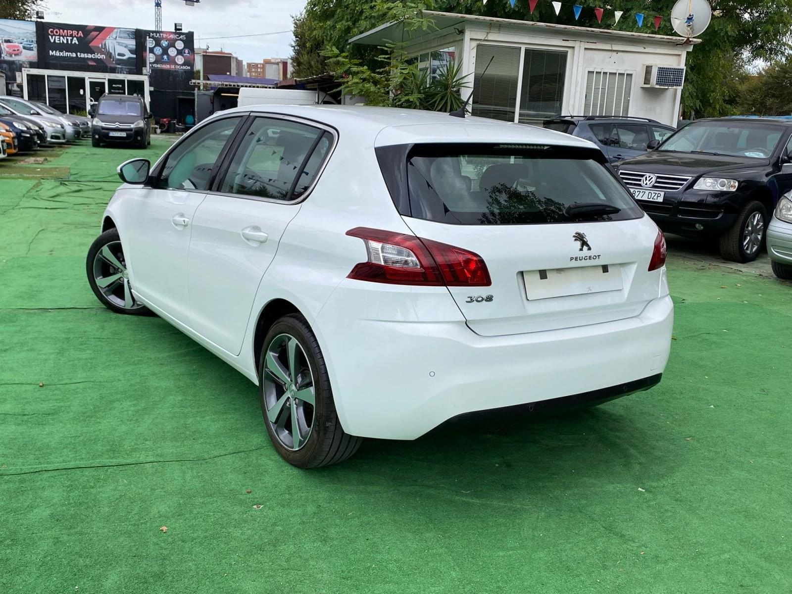 PEUGEOT 308 1.2 110CV 19 