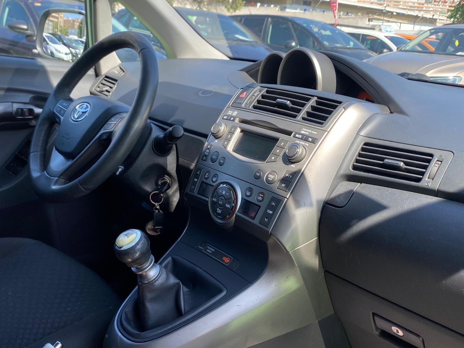 TOYOTA VERSO 2.0 126CV 10 