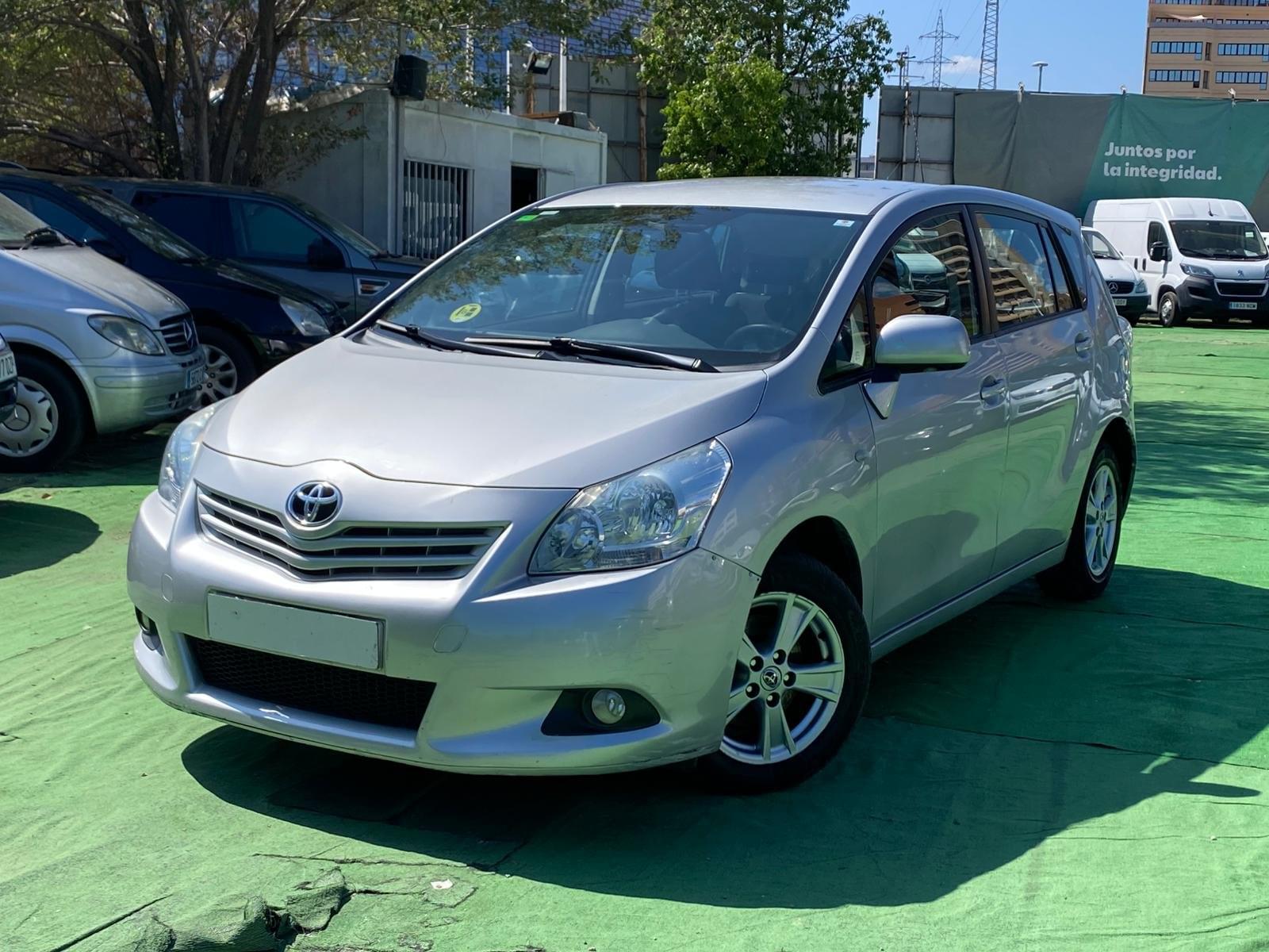 imagen de TOYOTA VERSO 2.0 126CV - REF: 06532